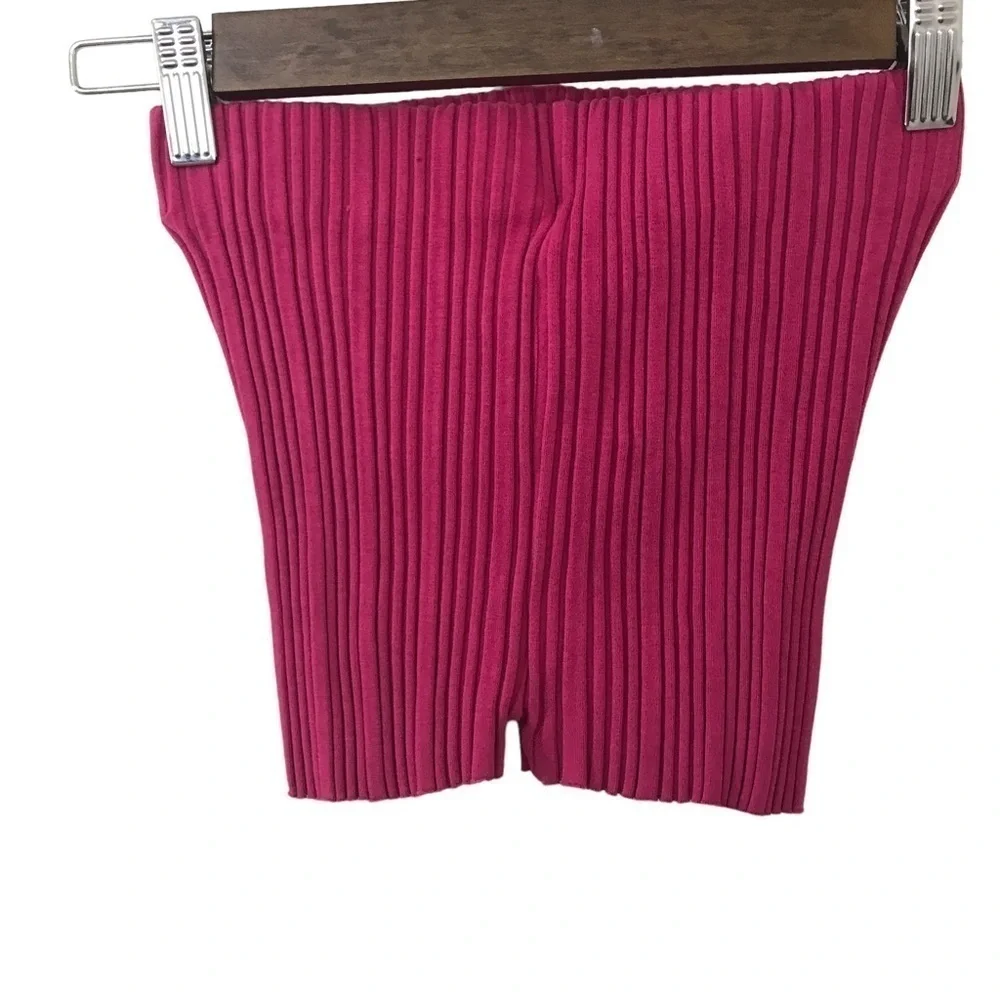 3/$15 Zara hot pink ribbed bodycon textured knit shorts - Picture 1 of 5